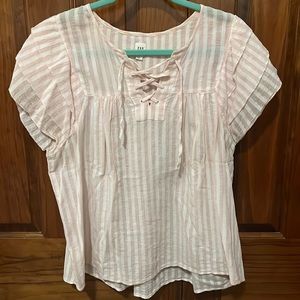 GAP- linen top